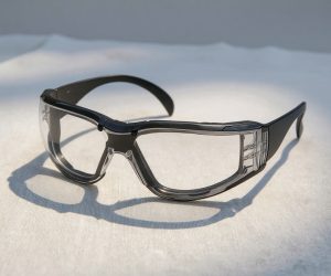 anti-fog safety glasses